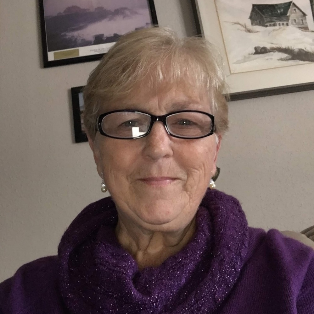 Meet your Posher, Lorraine